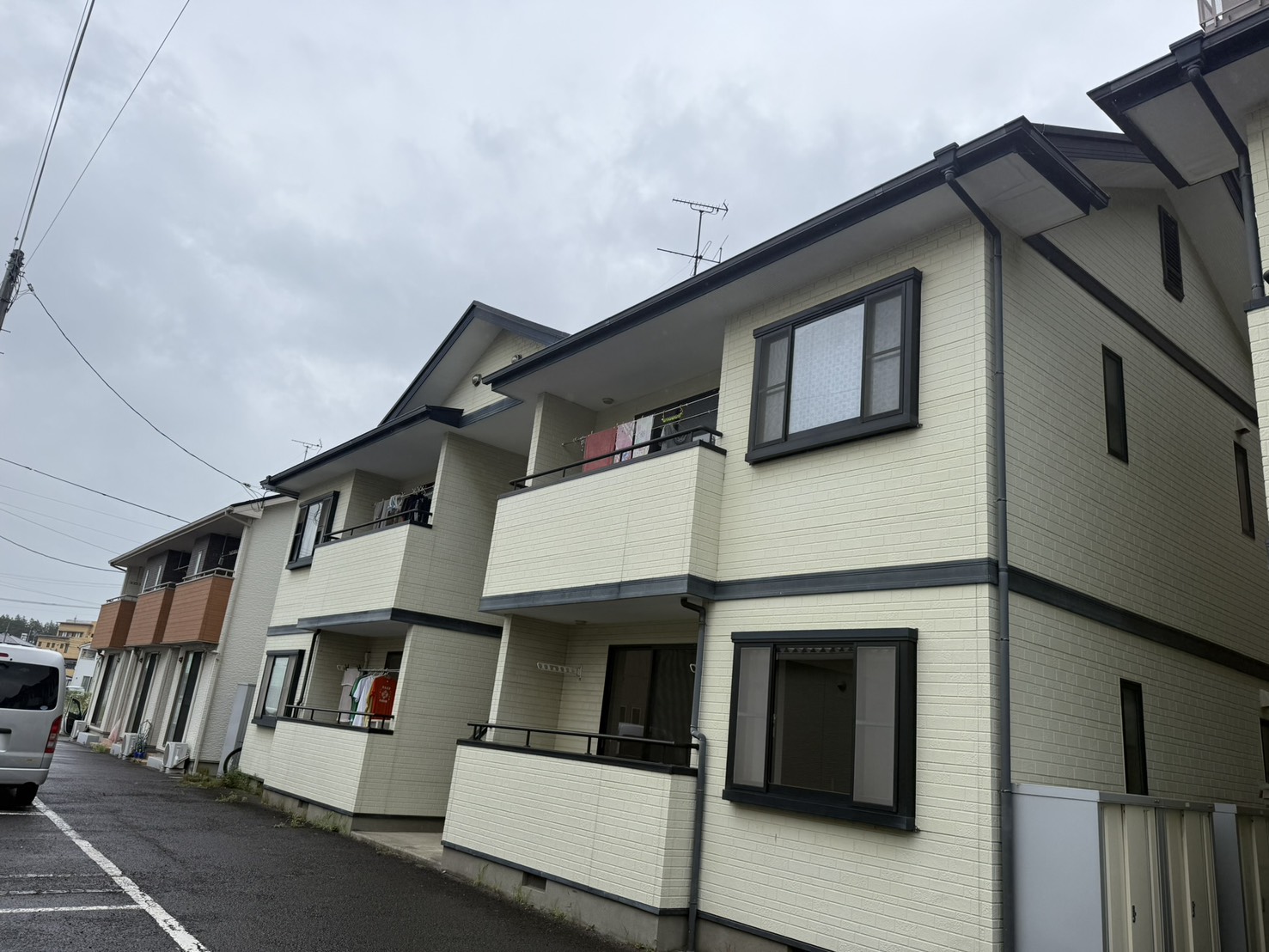 多賀城市 アパート塗装 施工前 外壁の色あせや劣化